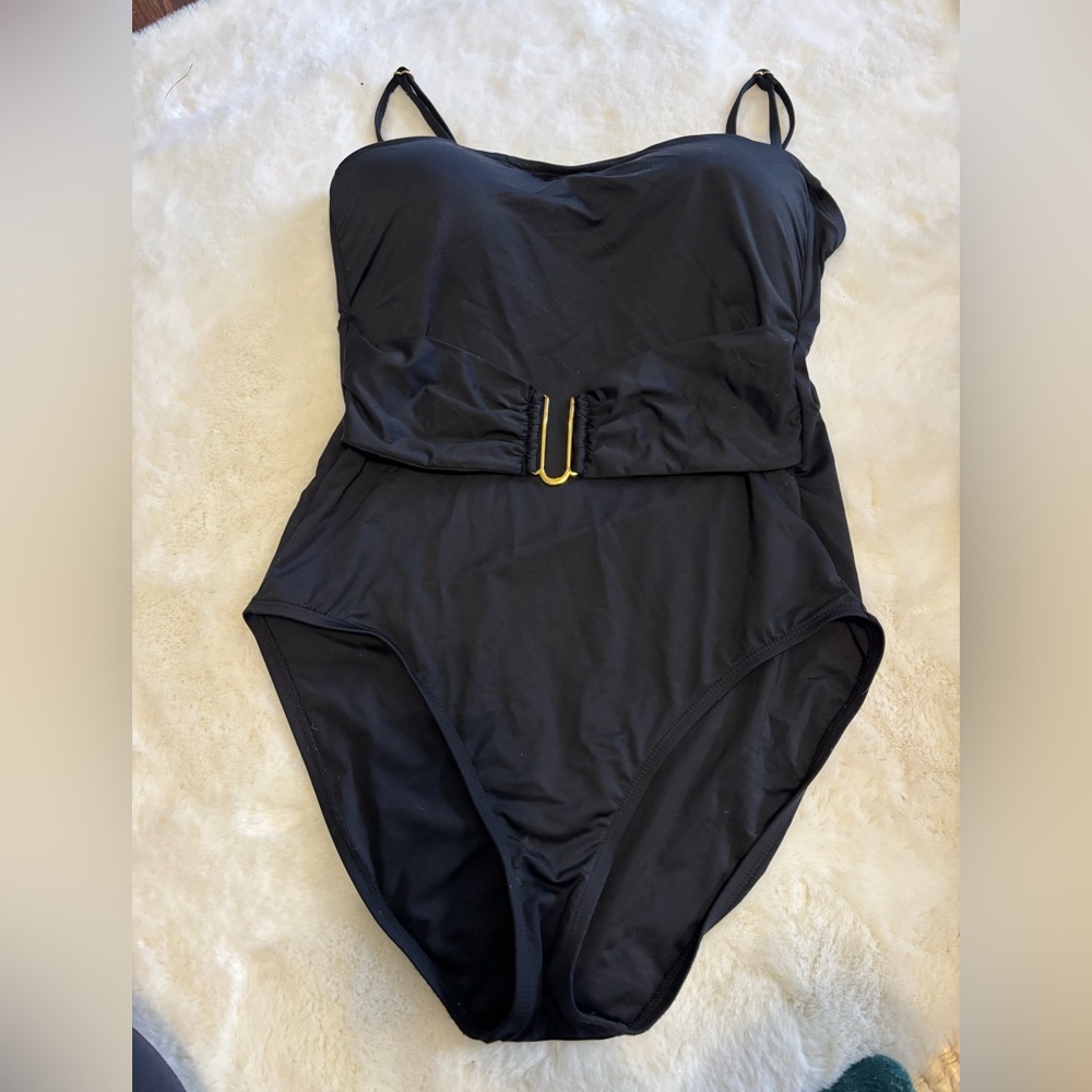 La Blanca black swim suit. Size 10